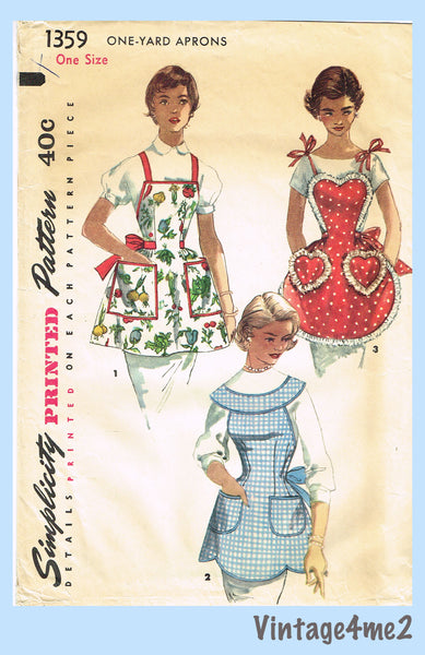 1950s Vintage Simplicity Sewing Pattern 1359 1 Yard Heart Pocket Apron Fits All