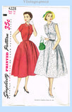 Simplicity Sewing Pattern 4228 Envelope Front