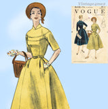 Vogue 8438: 1950s Stylish Misses Street Dress Sz 30 B Vintage Sewing Pattern