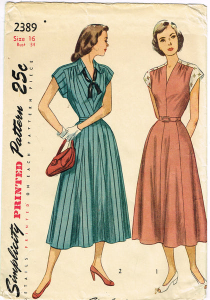 Simplicity 2389: 1940s Charming Misses House Dress Sz 34B Vintage Sewing Pattern