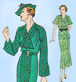 Vintage4me2.com specializes in rare vintage sewing patterns