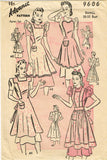 1940s Vintage Advance Sewing Pattern 9606 Misses WWII Full Bib Apron Size Small