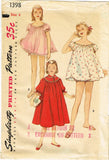 1950s Vintage Simplicity Sewing Pattern 1398 Toddler Girls Shortie Pajamas Sz 4