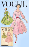 1950s Vintage Vogue Sewing Pattern 9117 Uncut Misses Shirtwaist Dress Size 31 B
